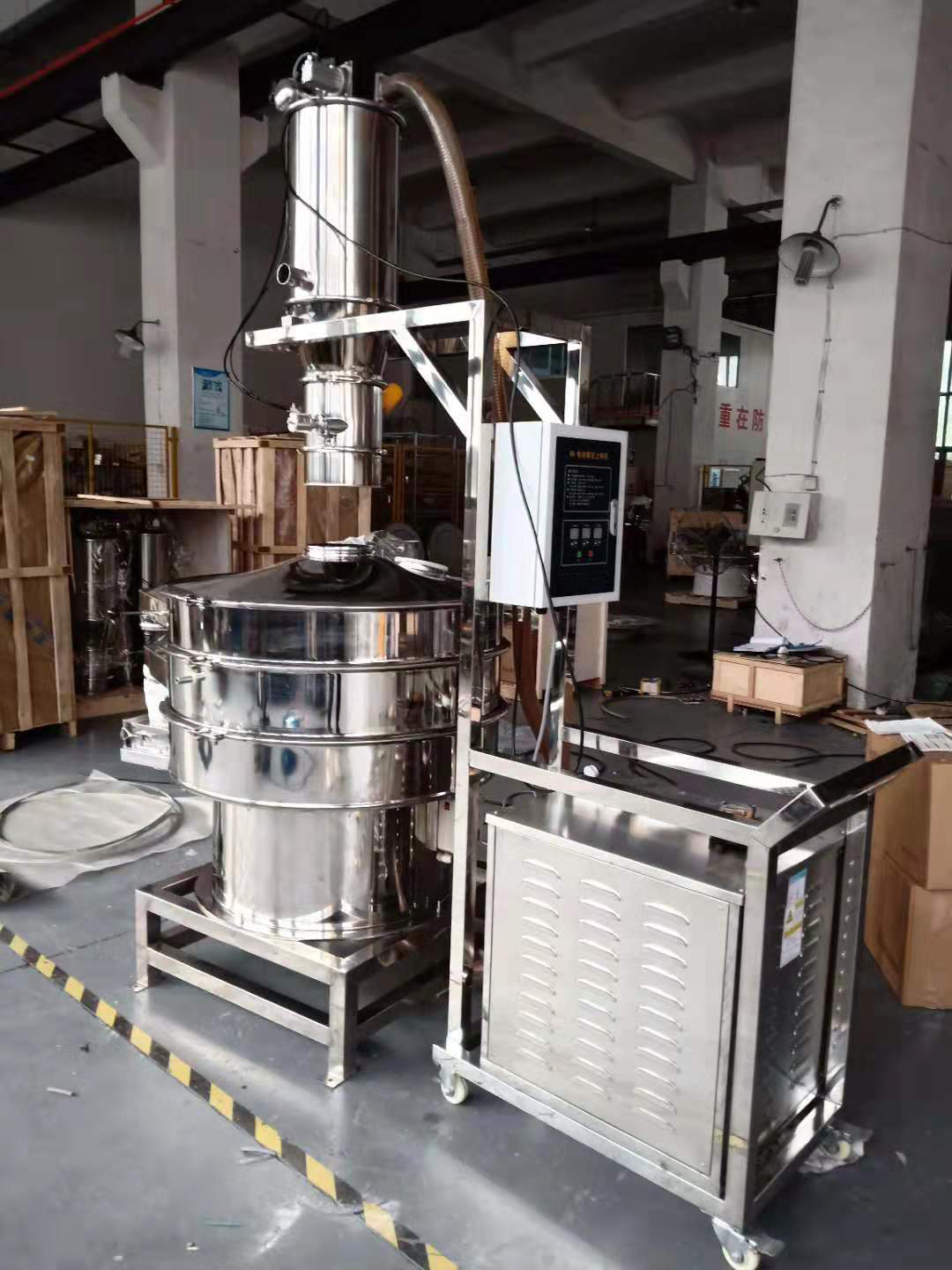 振動(dòng)篩圖片.jpg 振動(dòng)篩圖片.jpg